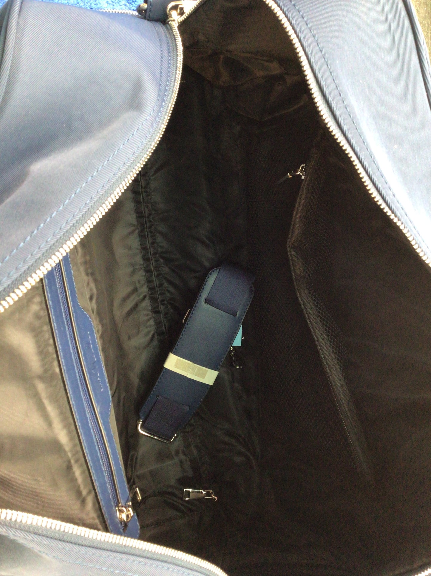 Simply Noelle Navy Nylon Rolling Duffle Bag